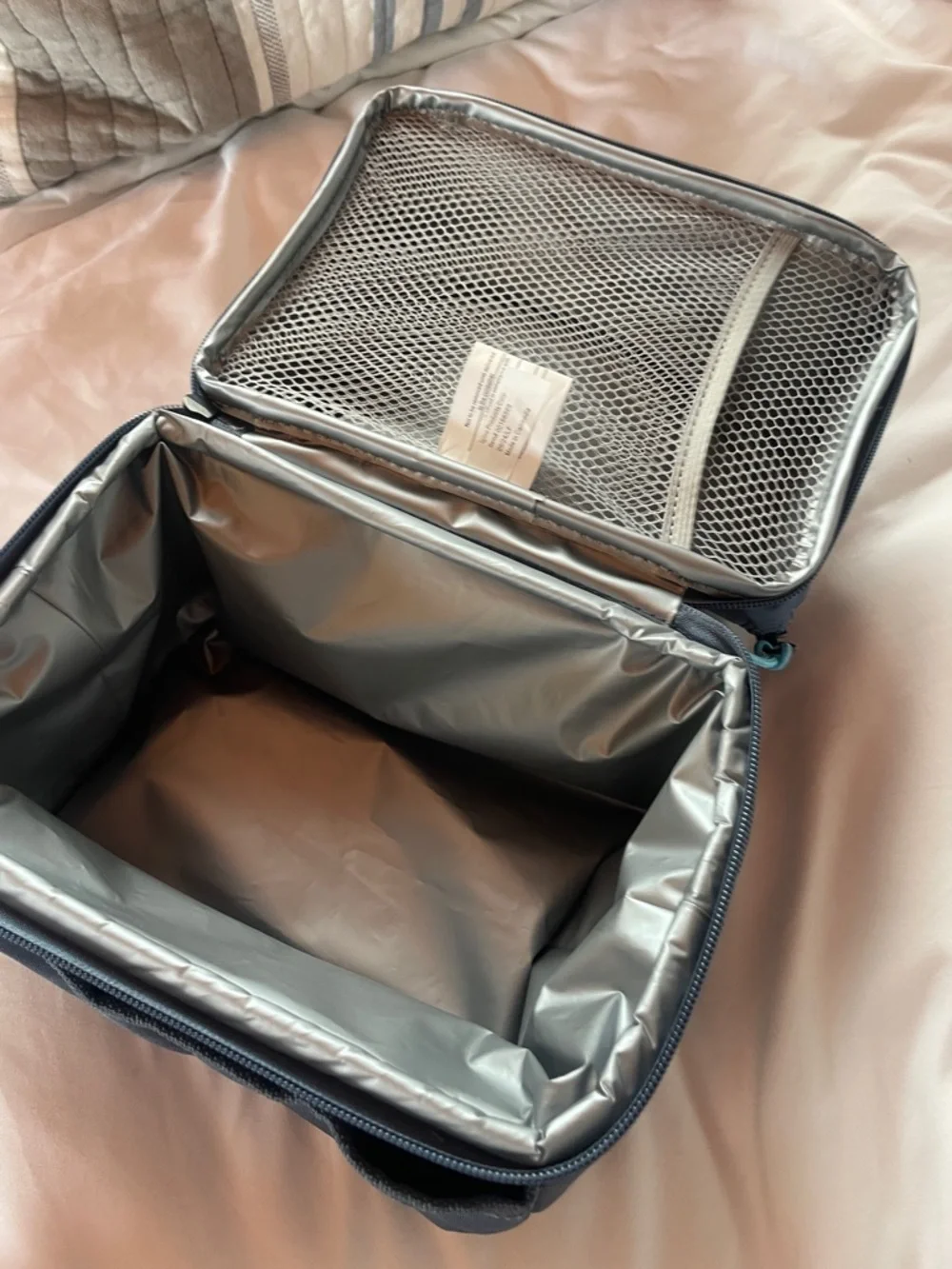 Igloo Navy Soft-Sided COOLER